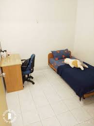 Jenis bunga untuk taman harus anda perhatikan cara membuat taman di rumah agar taman yang anda buuat akan tampil indah. Middle Room For Rent At Taman Sri Bunga Roomz Asia