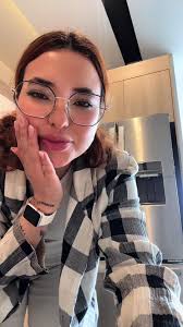 Quitar Plásticos de Refrigeradores en Showroom