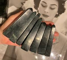 MINI Green Nephrite Jade Towers