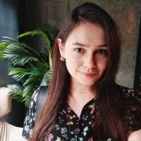 Alexandra Penaflor's Instagram, Twitter & Facebook