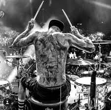He studied with a jazz teacher. Travis Barker Travis Barker Blink 182 Barker