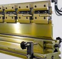 E310P 3 Axis Crowning Table Metal Sheet Hydraulic NC Press Brake and  Automatic Cnc Bending Machine