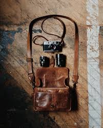 Leica M9 Voigtlander 35mm F 1 2 Ii Zeiss Sonnar 50mm F 1 5 Leica Summicron 90mm F2 Ona Leather Bowery Bag Vintage Cameras Dslr Photography Tips Leica