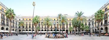Plaça reial is a square in the barri gòtic of barcelona, catalonia, spain. Placa Reial Panoramastreetline