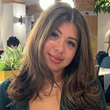 Maria Dalia's Instagram, Twitter & Facebook