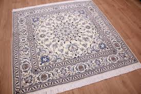 Wir stellen dir unser sortiment etwas genauer vor und zeigen dir, worauf du achten solltest. Orientteppich Nain Perser Teppich 200x200 Cm Beige