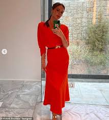 Shop victoria beckham women's dresses at up to 70% off! Victoria Beckham In Coral Victoria Beckham Dress For Date Night With Husband David Into Greece Fashionsizzle