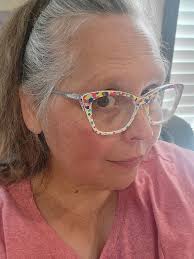 Looking for a seamstress in Hartford, Watervliet or Coloma to sew up hems 