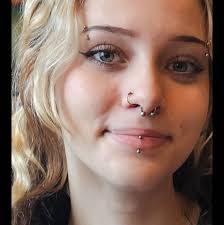 I'm 61, My grandparents owned Columbo Talor shop..My uncle Tony Primiterra  owned a bar called "First Stop down by the hundred steps...My dad also  owned The 122 club..and The Grasshopper club. I