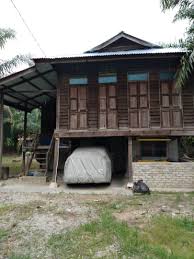 Explore tweets of ibu lurah @kampung_birahi on twitter. Rumah Kayu Untuk Dijual Bota Kiri Perak Property For Sale On Carousell