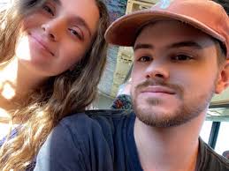 Ella Bond and Brice Willis's Wedding Website