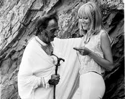 Amanda lear (born 18 november 1939 is a french singer, lyricist, composer, painter, tv presenter, actress and novelist. Salvador Dali With His Model And Muse Amanda Lear 1969 Dali Salvador Dali Salvador Dali Museum