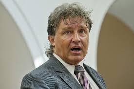 He graduated from there in 1984. Celebwiki Cz Jiri Dolejs