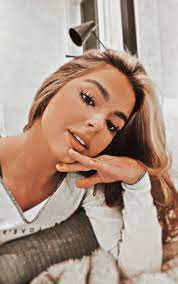 Log in to save gifs you like, get a customized gif feed, or follow interesting gif creators. Pin By Jessica On Ag Bff Photoshoot Addis The Most Beautiful Girl