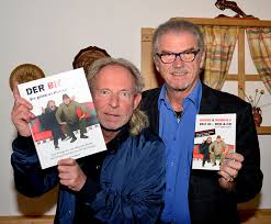 Erst vor rund einem jahr hatte er einen schweren herzinfarkt erlitten. Alexander Bisenz Wurbala Kabarett Comeback Des Jahres Auf Dvd Cd Tulln