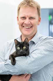 Claim married RSPCA Qld boss had 'intimate relationship' with employee