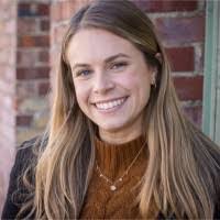 Lauren Hipp's Instagram, Twitter & Facebook