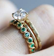 Emerald Nesting Gem Eternity Ring In 2021 Diamond Wedding Rings Sets Unique Engagement Rings Vintage Engagement Rings Art Deco