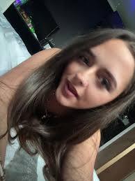 𝓶𝓲𝓪⚽️🍀 (@leavemialone1888)