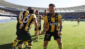 Campeonato segunda divisi�n | 22� fecha. Fernandez Vial Y Ferroviarios Choque De Maquinitas En La Bombonera
