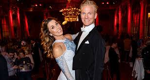 Och helena ekholm är glad över att en ny skidskytt prisades. Modette Se