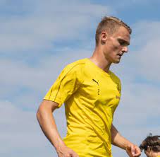 Die schönsten schnitte für kurze haare bilder. Rurik Gislason Dieser Islander Macht Mit Sandhausen Die 2 Liga Sexy Welt