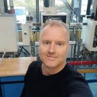 10 "Daniel Knol" profiles