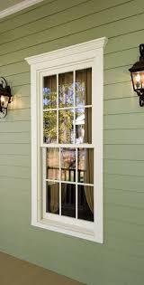 Fenetre A Guillotine En Pvc Pro Sash Royal Group Technologies Window Trim Exterior Outdoor Window Trim House Exterior