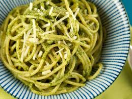 Recetas de espaguetis con champiñones y vino blanco y muchas más recetas de espagueti blanco. Receta De Espagueti Verde