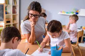 Experienta nu va mai fi o conditie de angajare. Meseria De Educator Educatoare De Ce Calitati Ai Nevoie