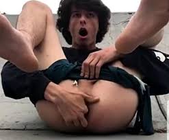 Walmart flasher fingering hole in a skate park - ThisVid.com