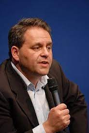 Xavier bertrand est par ailleurs nommé ministre du travail dans le gouvernement françois fillon de 2007 à 2012. Xavier Bertrand Wikipedia