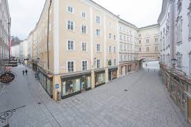 Alfred lutz bernd gruber raum objekt + design akzepta inkasso gmbh & co. Rathausplatz Stadt Salzburg Salzburgwiki