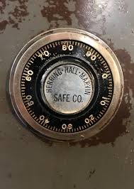 Contrary to what you may believe, this isn't a guide that you can use to day locking a safe involves putting in the first two numbers of the combination. Lock Picking 101 Forum How To Pick Locks Locksport Locksmithing Locks Lock Picks
