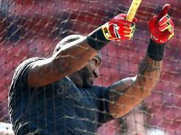David Ortiz No Esta De Acuerdo Con Las Medidas Para Apresurar El Juego Noticias Al Tiempo Baseball Cards Sports Baseball