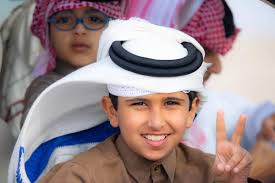 Carrier pigeons regain balance, make it difficult for falcons to hunt