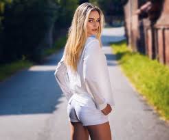 Esteban ocon was born and raised in evreux, normandy. Elena Berri Esteban Ocon S Girlfriend Paddockwomen