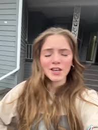 Ansley Wallace's Instagram, Twitter & Facebook