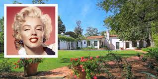The Brentwood Home Where Marilyn Monroe Died Just Sold For More Than Its Asking Price Marilyn Monroe House Celebrity Houses Marilyn Monroe