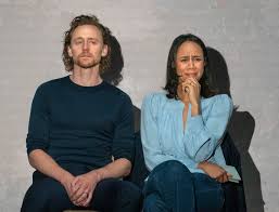 Zawe ashton is turning 37 years old in. Zawe Ashton Tom Hiddleston 2020 Qui Est La Petite Amie Presumee De Tom Hiddleston Zawe Ashton