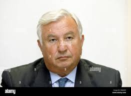 Grundig ceo hi-res stock photography and images