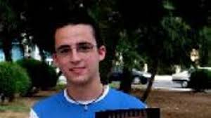 David Meneses ESTUDIANTE Y FOTOGRAFO: "No busco nada, me fijo en lo que me  encuentro"