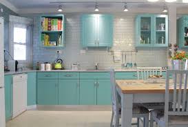 good looking bakers rack with drawers