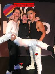 Oi meu nome é noah urrea, tenho 17 anos sou americano. Vipaccessexclusive Now United S Noah Urrea Bailey May And Josh Beauchamp Interview With Alexisjoyvipaccess Alexisjoyvipaccess