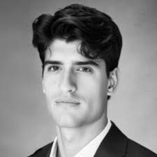 I am very pleased to announce that I graduated in Economics and Finance, at  Università degli Studi di Modena e Reggio Emilia with a final grade of  110/110.