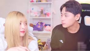 에디린 빵댕이 vs 유혜디 빵댕이. Xj8icqiyhevarm