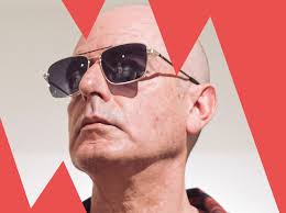 Antonio Arias y el saludo a la Tierra en Russafa