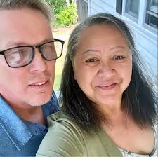 Hi! I'm Ashley Johnston-Palu and you may know me from an old NBC show  called The Biggest Loser! I met my husband Koli Palu as a contestant