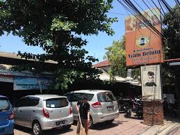 Puede elegir el picante uno o ayam betutu regular. Ayam Betutu Khas Gilimanuk Bali Sejak 1976 Arif Setiawan