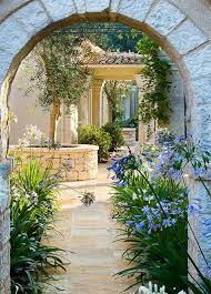 Pin By Charlotte Weikel On Gardens Floral Courtyard Gardens Design Small Courtyard Gardens Garden Design